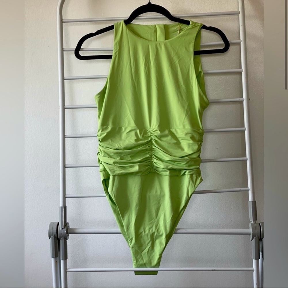 Riot Swim Jace One-Piece Medium Coverage in Midori (Green)